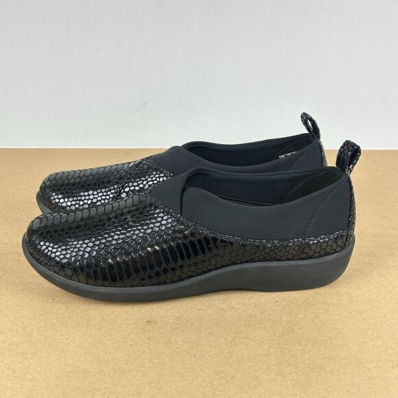 Clarks Sillian Greer Black Snake Comfort Shoes Womens 10 Cloudsteppers Slip On - Picture 1 of 11
